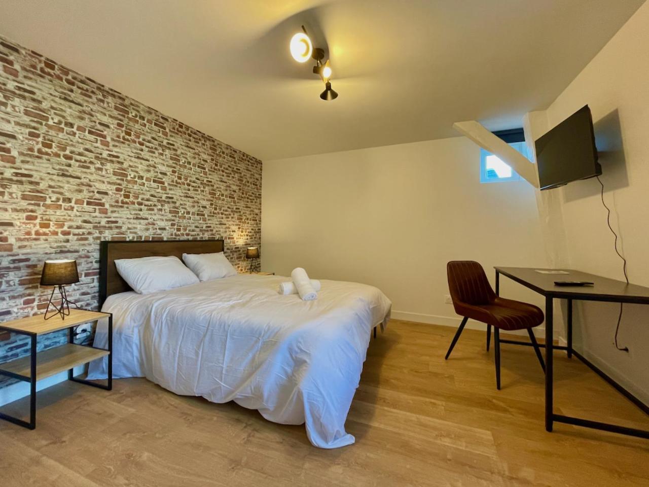 Legendes De La Piste - Sonights Apartamento Château-du-Loir Exterior foto
