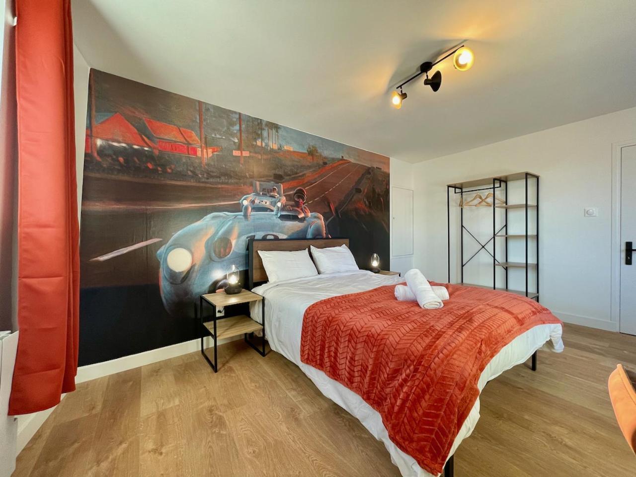 Legendes De La Piste - Sonights Apartamento Château-du-Loir Exterior foto